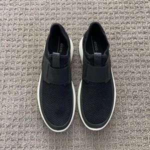 Ecco slip on sneakers